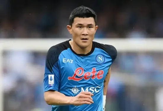 Soal Rumor Ke Manchester United, Bek Napoli Kim Min-Jae Tanggapi Dengan 'Bercanda'