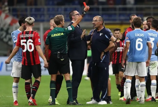 AC Milan menghadapi ujian besar atas kredensial mereka dalam perebutan posisi empat besar saat mereka berhadapan dengan Lazio di San Siro pada Sabtu sore.