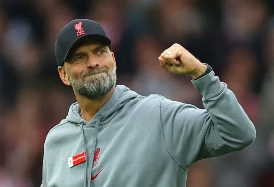 Klopp dari Liverpool memuji Salah yang 'hebat sepanjang masa' setelah Brentford menang