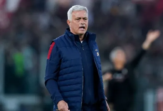 Jose Mourinho mengecam keputusan 'bercanda' untuk mengurangi 10 poin Juventus di Serie A