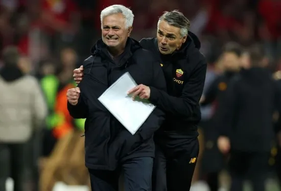 Roma harus melawan sejarah untuk mengalahkan favorit Sevilla, kata Mourinho