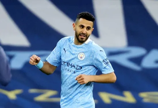 Riyad Mahrez dari Man City akan ditawari kontrak mega £43 juta per tahun untuk bergabung dengan klub Saudi Al-Ahli