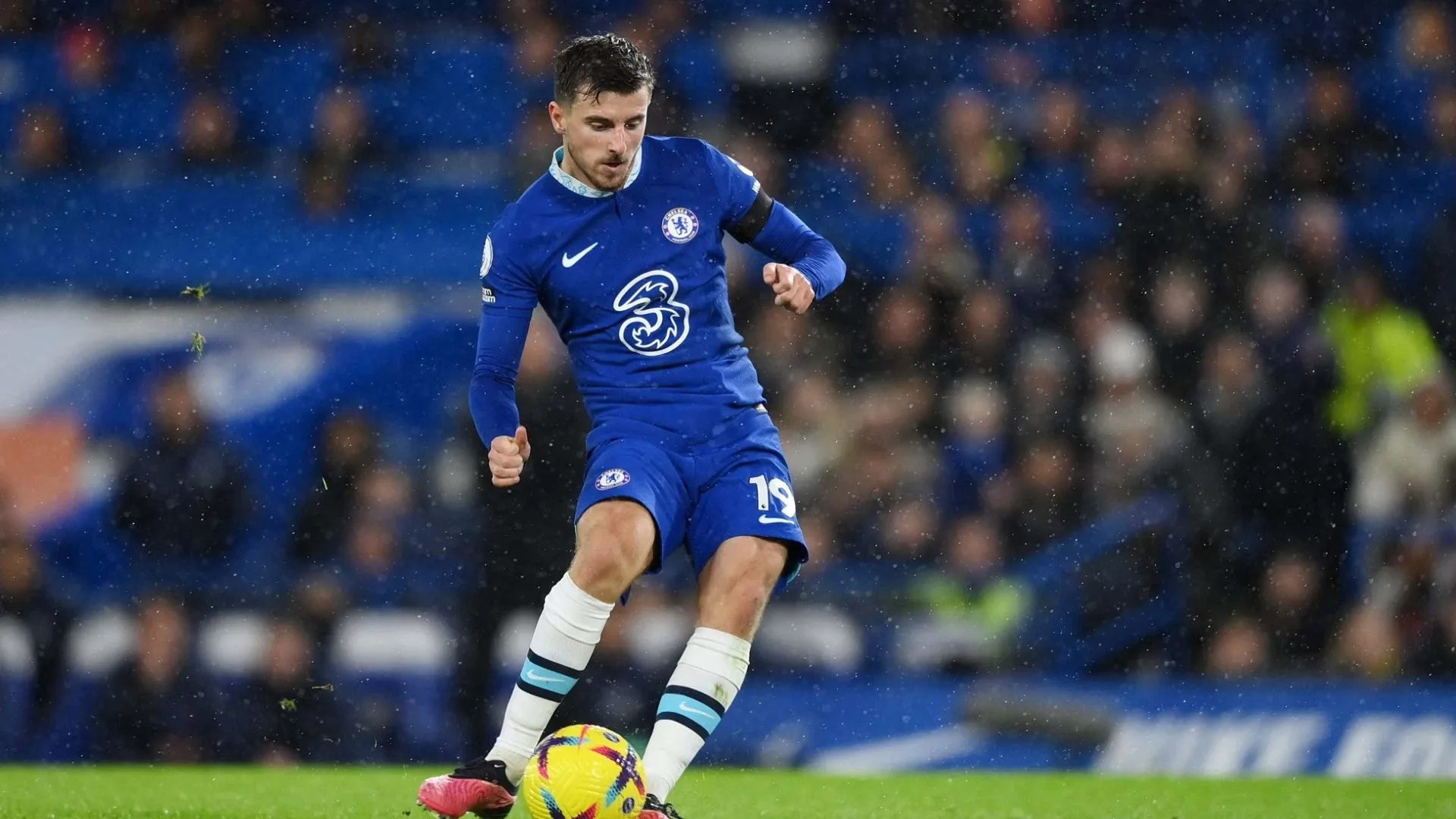 Bayern Munich bersiap untuk mendapatkan Mason Mount setelah Man Utd mengakhiri pengejaran transfer - dan Thomas Tuchel dapat mengatur reuni dengan bintang Chelsea dengan biaya potongan harga