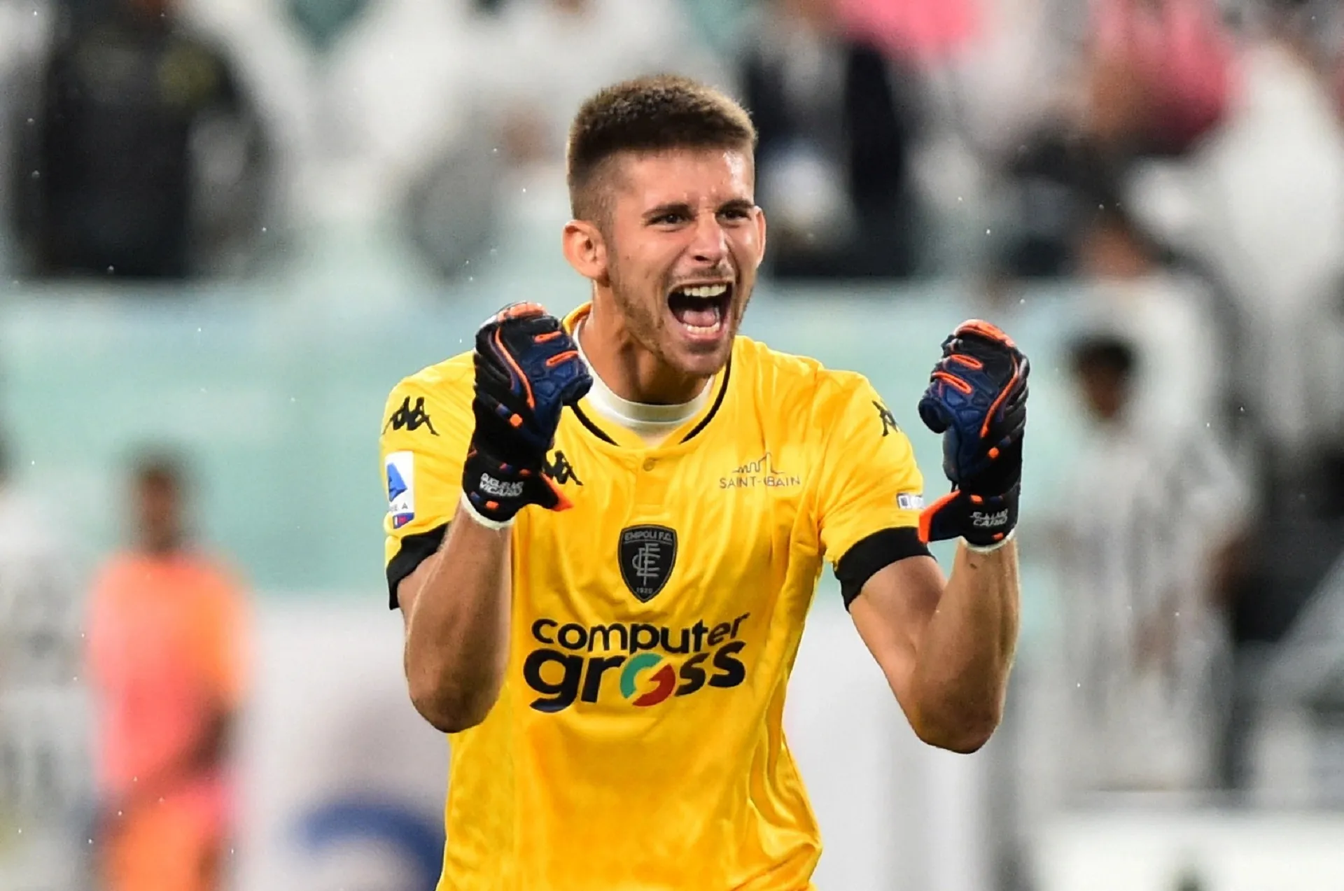 Spurs mengontrak kiper Vicario dari Empoli