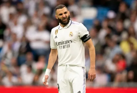 Pelatih pribadi Karim Benzema itu membantah memposting pesan perpisahan di media sosial