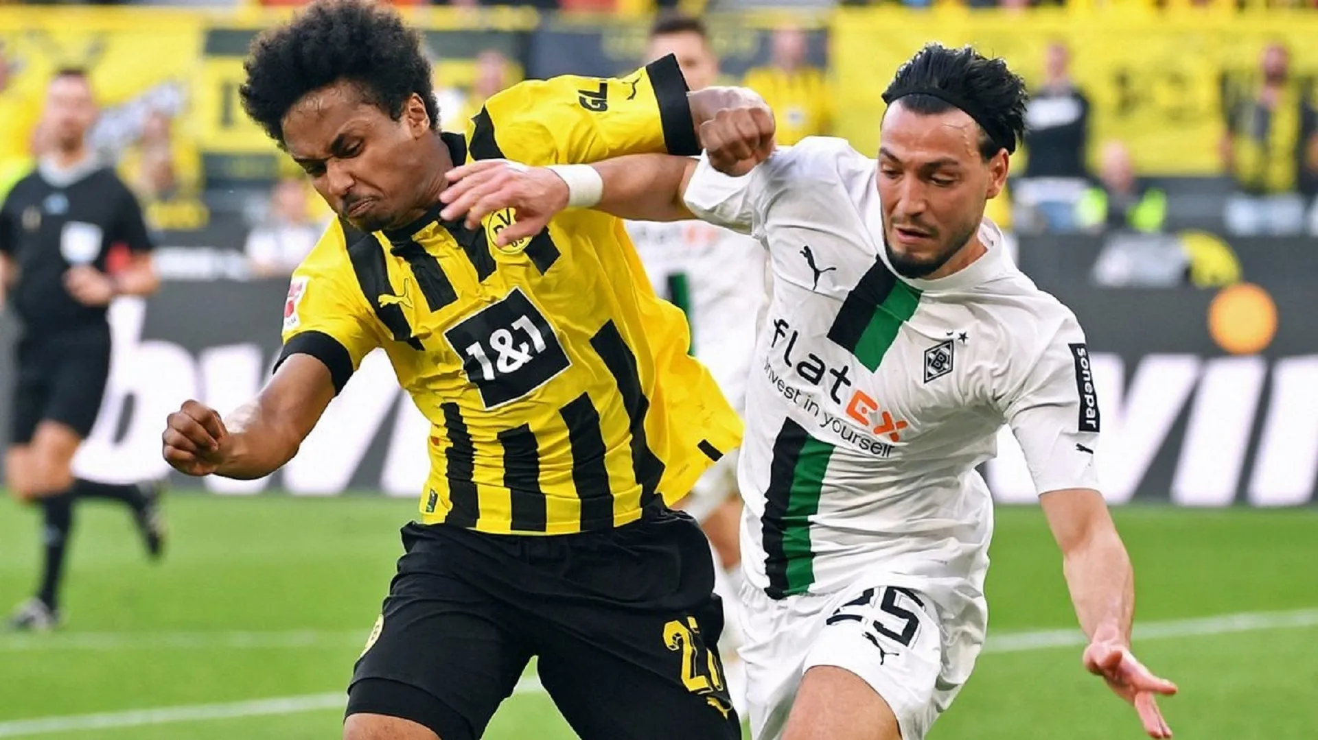 Borussia Dortmund announce Ramy Bensebaini signing