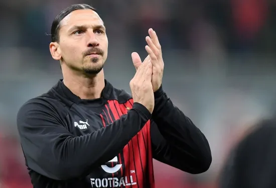 Ibrahimovic gantung sepatu di usia 41 tahun