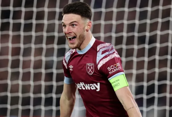 Declan Rice menyerahkan gaji £10 juta untuk bertahan di West Ham selama satu musim lagi tetapi sekarang ingin pergi