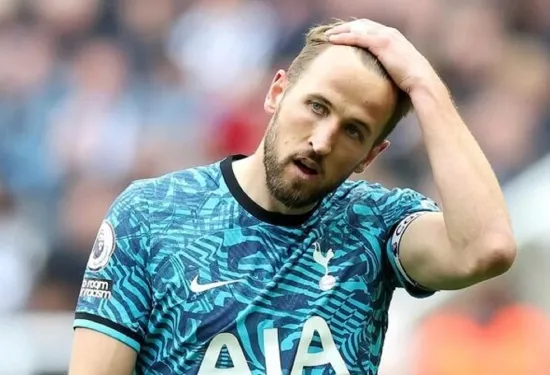 Tidak ada penawaran! Harry Kane 'tidak berniat' menandatangani kontrak baru raksasa di Tottenham saat dia menunggu tawaran transfer ketiga dari Bayern Munich