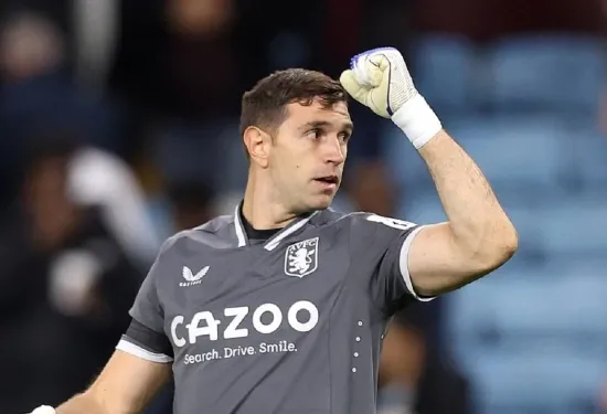 Dibu laris! Inter mengincar pahlawan kiper Piala Dunia Argentina Aston Villa Emiliano Martinez untuk menggantikan pemain baru Man Utd Andre Onana