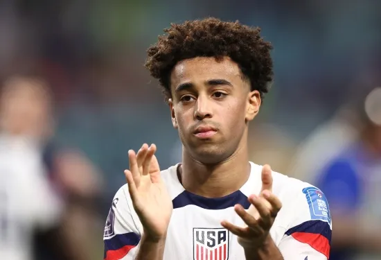 Tidak ada transfer untuk Tyler Adams? 'Kunci' bintang USMNT untuk rencana 49ers Enterprises di Leeds meskipun memiliki hubungan dengan Aston Villa, Nottingham Forest & West Ham