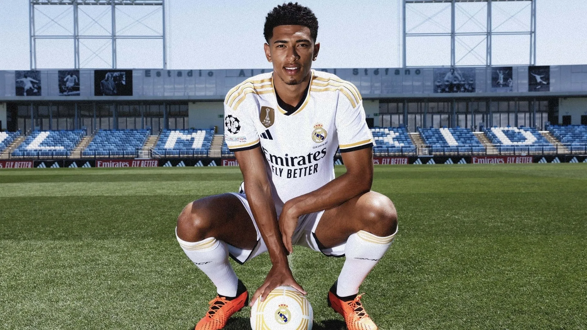 Jude Bellingham menjelaskan mengapa dia bergabung dengan Real Madrid dengan transfer €103 juta & menetapkan target untuk musim debutnya di Santiago Bernabeu