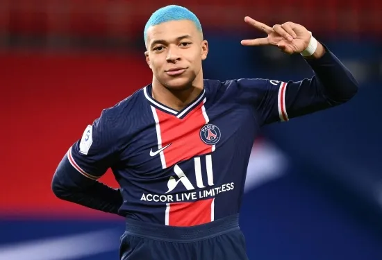 Real Madrid siap menawarkan superstar PSG Kylian Mbappe kontrak lima tahun dan gaji €50 juta