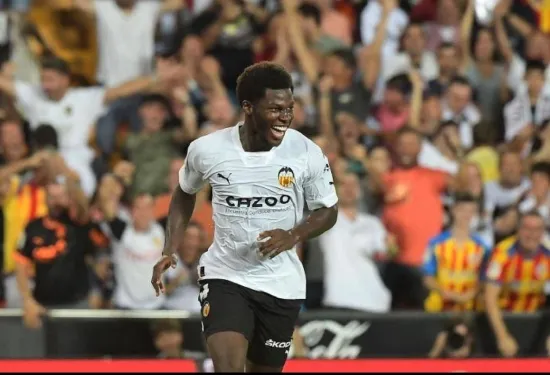 Bintang USMNT Yunus Musah menjadi pusat pertarungan transfer Milan saat Inter bersiap menyaingi AC untuk mendapatkan gelandang Valencia