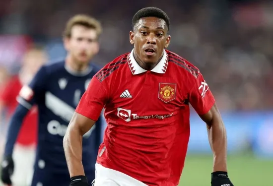 'Dia pemain hebat' - Anthony Martial diberi harapan untuk bertahan di Man Utd oleh Erik ten Hag meskipun klub membuat 'kemajuan' dalam pencarian striker baru