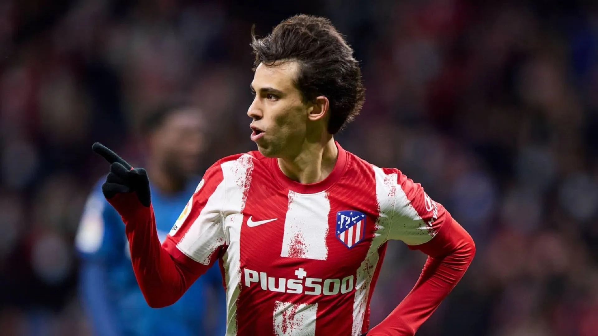 Chelsea flop Joao Felix dibuat untuk berlatih dengan pemain akademi Atletico pada hari pertama pra-musim di tengah hubungan transfer PSG