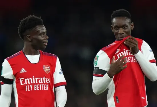 Folarin Balogun tersenyum dalam foto latihan Arsenal saat bintang USMNT berbaris di tengah hubungan Chelsea, AC Milan & Inter