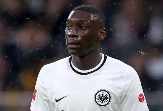 Man Utd memberikan pukulan transfer saat PSG menyiapkan € 80 juta untuk bintang Eintracht Frankfurt Randal Kolo Muani