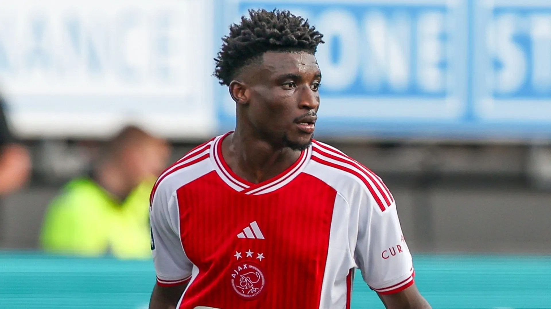 Chelsea dihina?! Bintang Ajax, Mohammed Kudus, menetapkan harga £35 juta untuk pindah ke West Ham meskipun ada minat dari The Blues