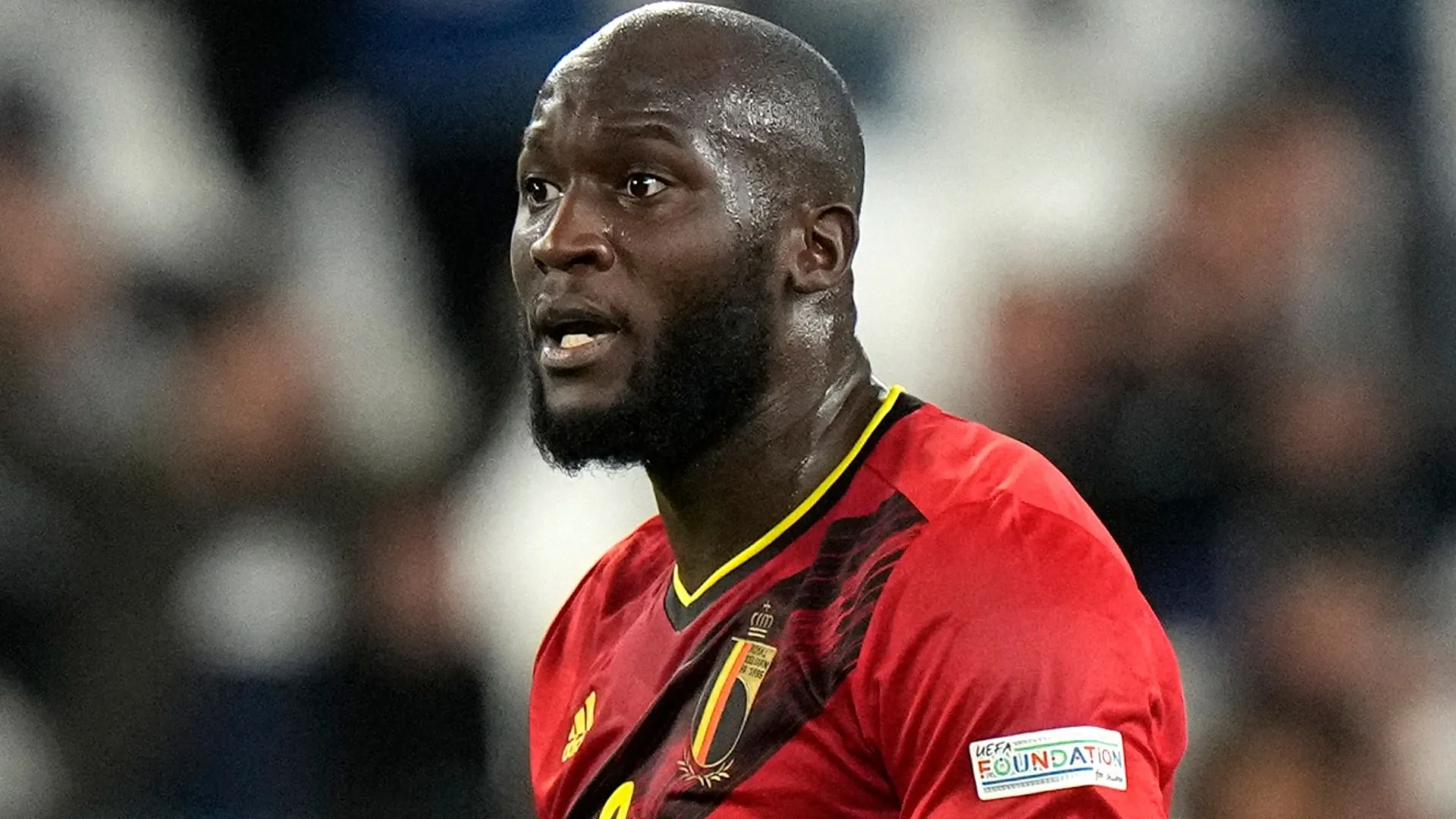 Tottenham membuat langkah transfer mengejutkan untuk Romelu Lukaku karena striker Chelsea didapuk sebagai pengganti Harry Kane