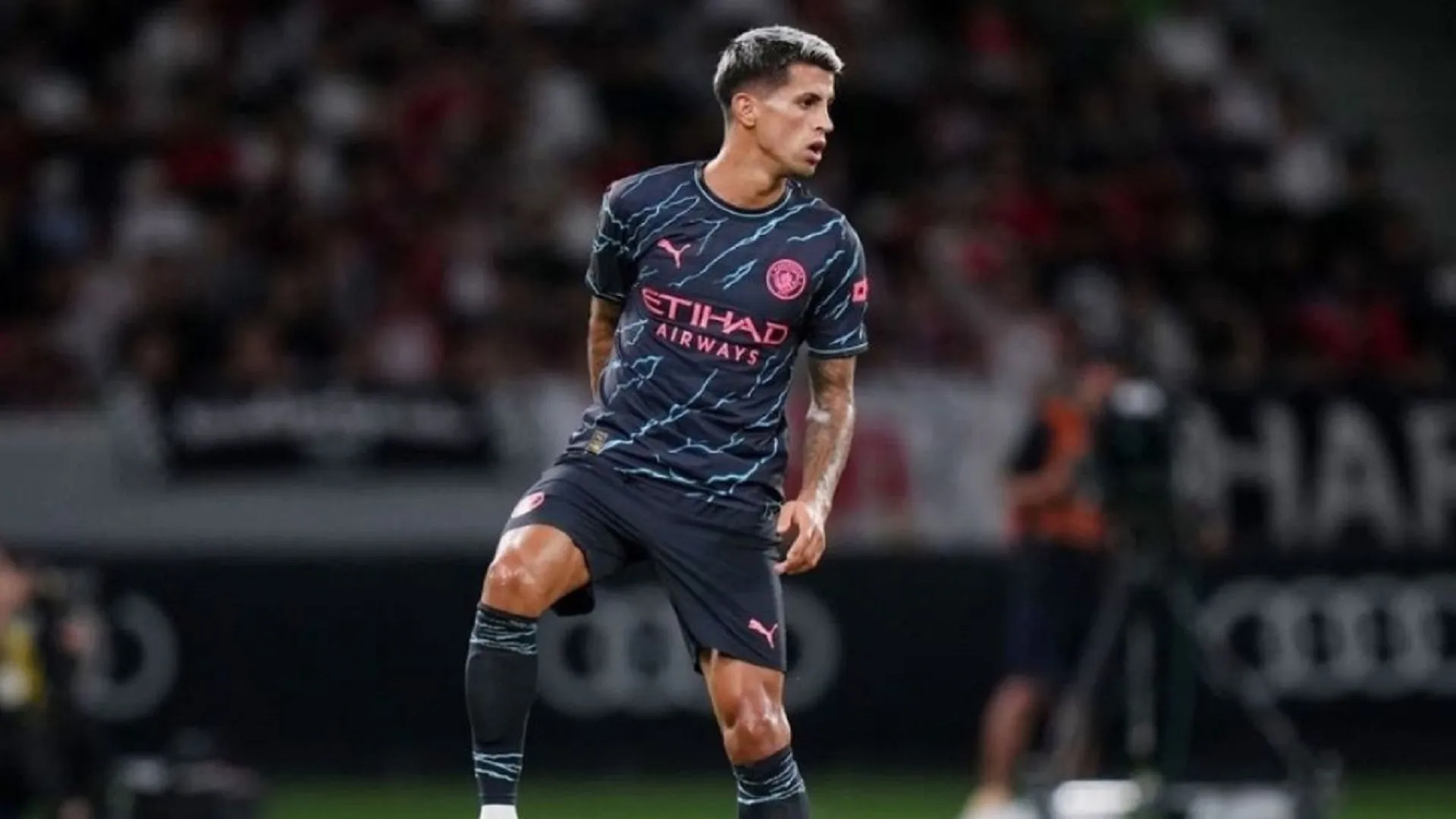 Mengapa Joao Cancelo dikeluarkan dari skuad final Community Shield Man City di tengah hubungan transfer Barcelona