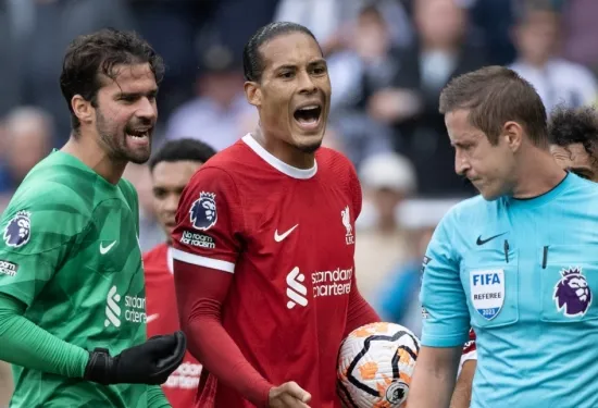 Dijelaskan: Mengapa bek Liverpool Virgil van Dijk mungkin menghadapi larangan diperpanjang karena kartu merahnya melawan Newcastle