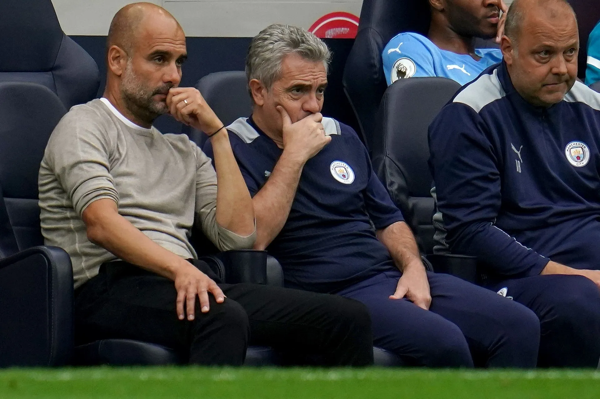 Guardiola masih menyusun strategi untuk Man City