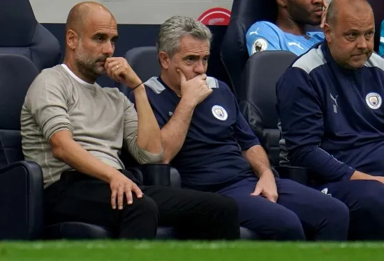 Guardiola masih menyusun strategi untuk Man City