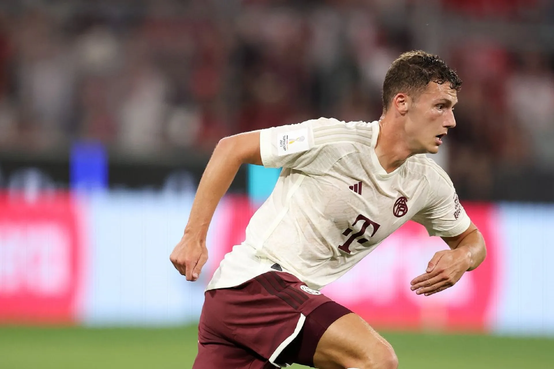 Man Utd atau Inter terikat? Benjamin Pavard telah mengajukan permintaan transfer di Bayern, Thomas Tuchel menegaskan