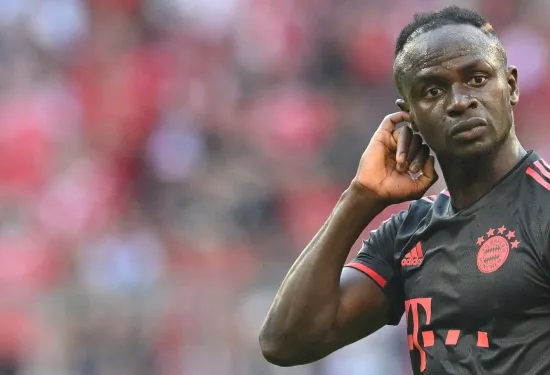 'Itu bukan keputusan sepakbola' - agen Sadio Mane mengecam 'tidak berterima kasih' Bayern Munich setelah transfer mantan penyerang Liverpool ke Al-Nassr