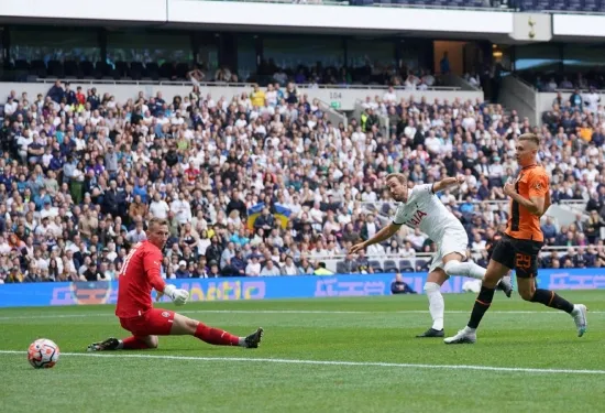 Tottenham menolak menjual Kane ke Bayern untuk ketiga kalinya