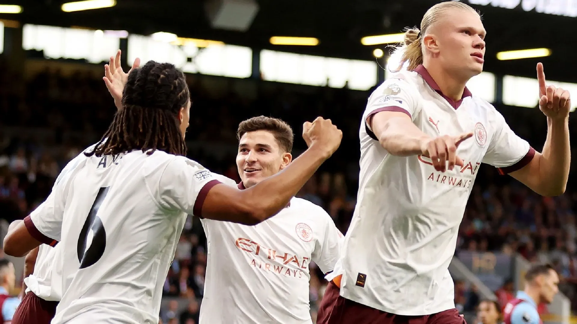 Mesin gol Man City Erling Haaland dikapteni oleh tiga pemain Burnley pada akhir pekan pembukaan Fantasy Premier League sebelum mencetak dua gol melawan mereka dalam kemenangan nyaman di Turf Moor