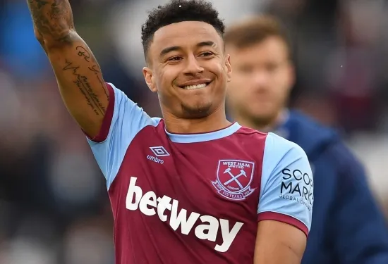 Sedang diadili! Jesse Lingard akan bermain dalam pertandingan persahabatan West Ham karena David Moyes mempertimbangkan untuk menawarkan kesepakatan jangka pendek