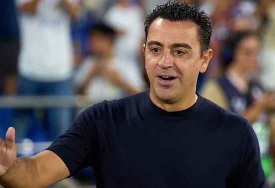 Terkunci! Barcelona dan Xavi menyegel kesepakatan saat pemain Spanyol itu memperbarui kontrak hingga 2026