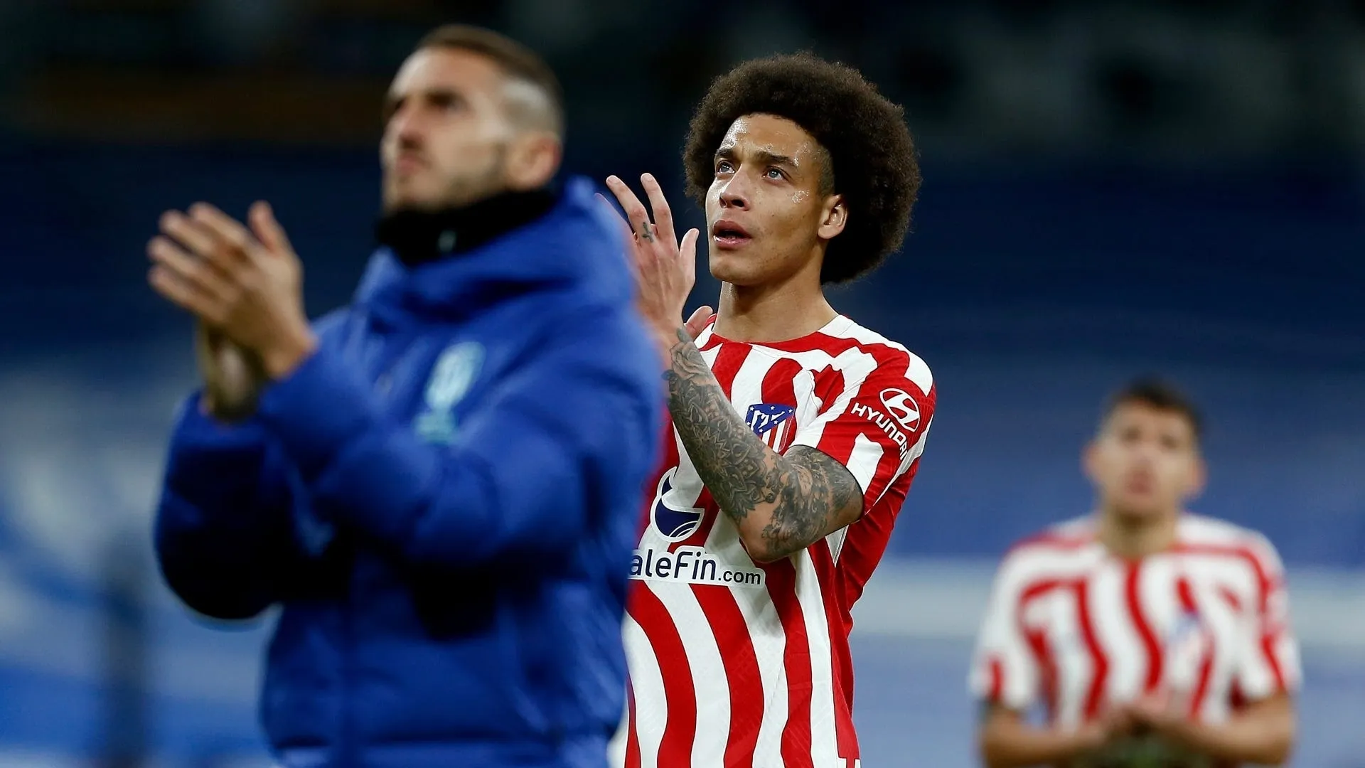 Gelandang Atletico Madrid Axel Witsel mengatakan para pemain meninggalkan Eropa ke Arab Saudi dan Tiongkok melakukannya demi 'uang'