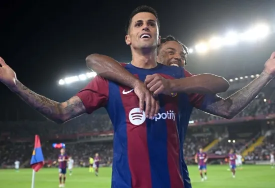 'MES QUE UN CLUB' - Joao Cancelo merangkum kemenangan comeback gila Barcelona atas Celta Vigo dengan sempurna