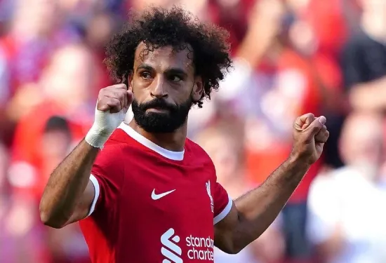 Al-Ettifaq asuhan Steven Gerrard melakukan tembakan aneh ke arah Mohamed Salah dan Liverpool setelah memperkenalkan pemain baru Demarai Gray dari Everton