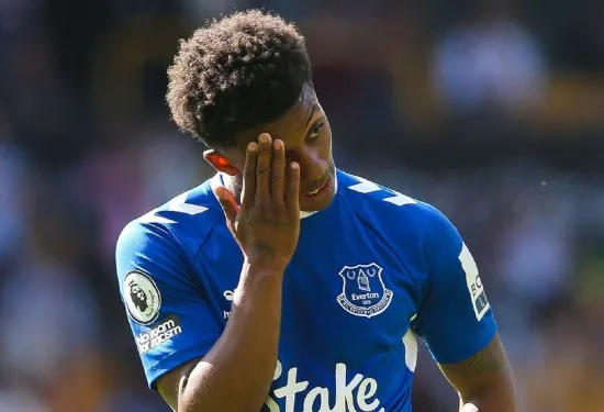 Demarai Gray kembali menyerang bos Everton Sean Dyche menyusul kepindahan senilai £8 juta ke Al-Ettifaq milik Steven Gerrard